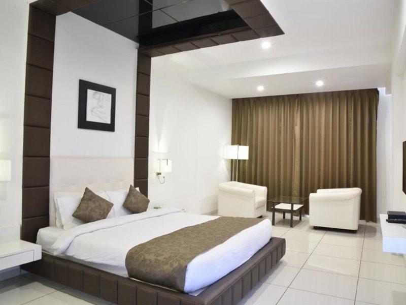 Hotel Lake View Saputara Dış mekan fotoğraf