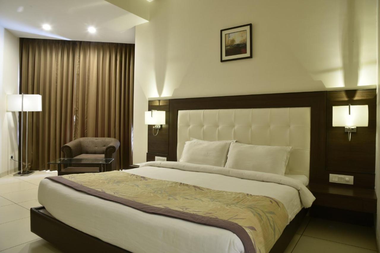 Hotel Lake View Saputara Dış mekan fotoğraf